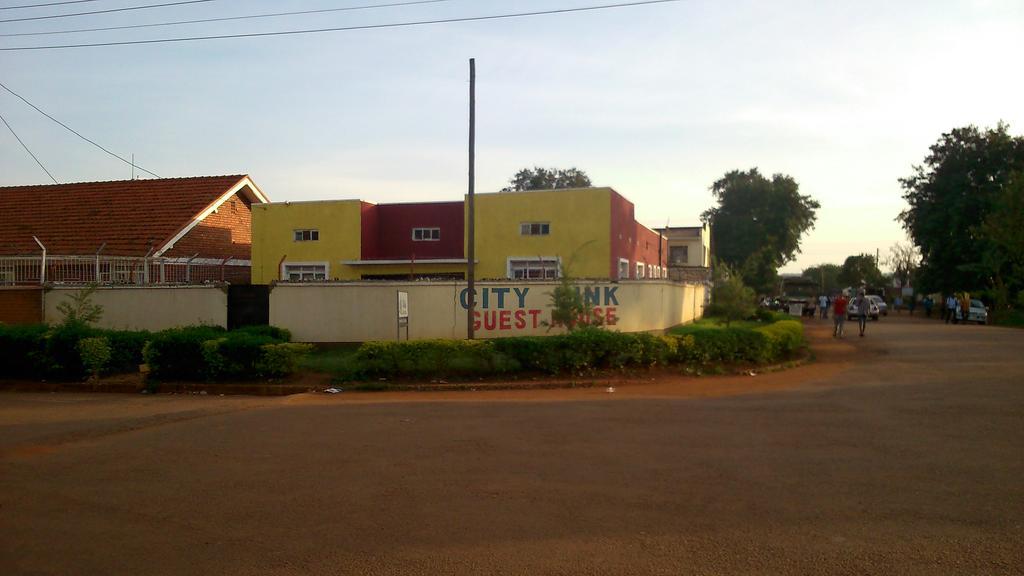 Hôtel Citylink à Jinja Extérieur photo