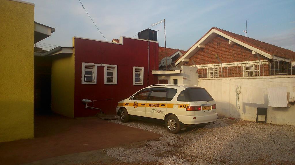 Hôtel Citylink à Jinja Extérieur photo